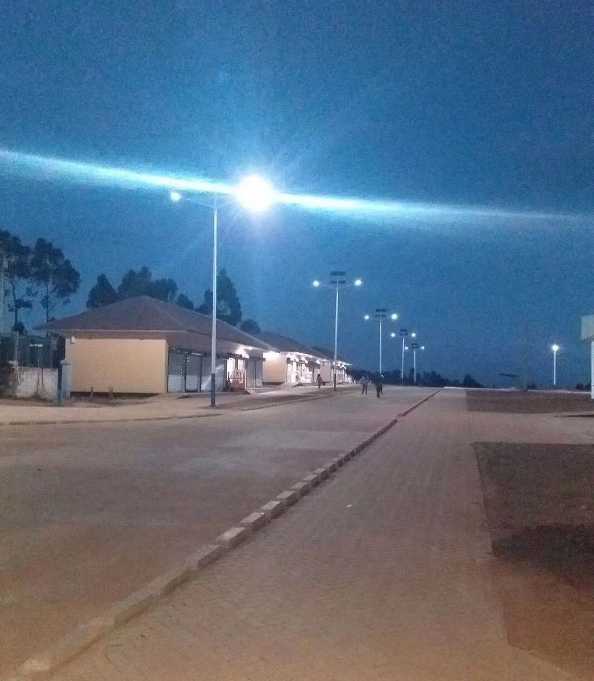丹江口市非洲科特迪瓦太阳能路灯工程